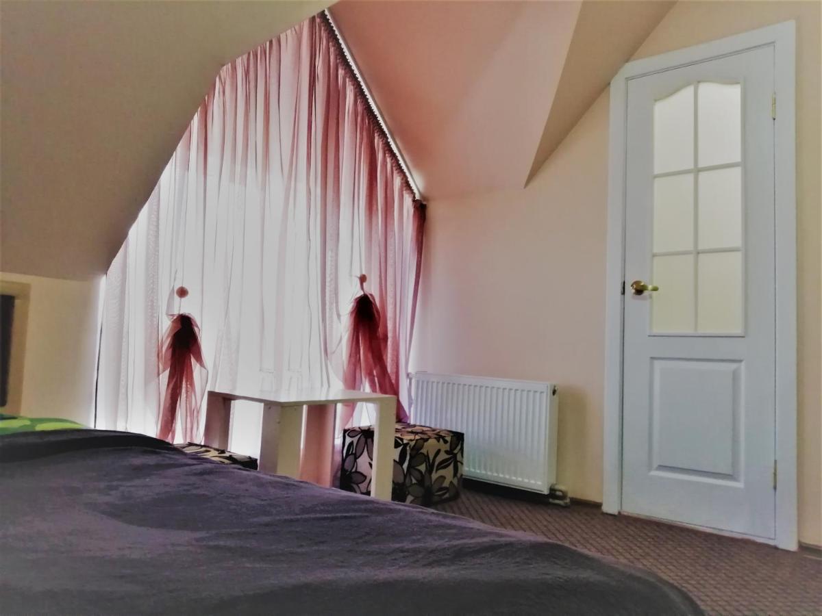 Beregynya Motel Yuzhnoukrainsk Buitenkant foto
