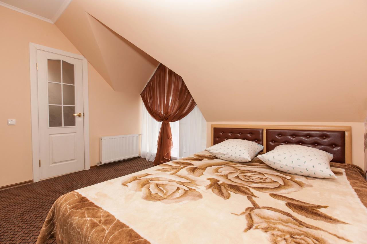 Beregynya Motel Yuzhnoukrainsk Buitenkant foto