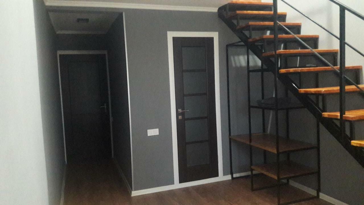 Beregynya Motel Yuzhnoukrainsk Buitenkant foto