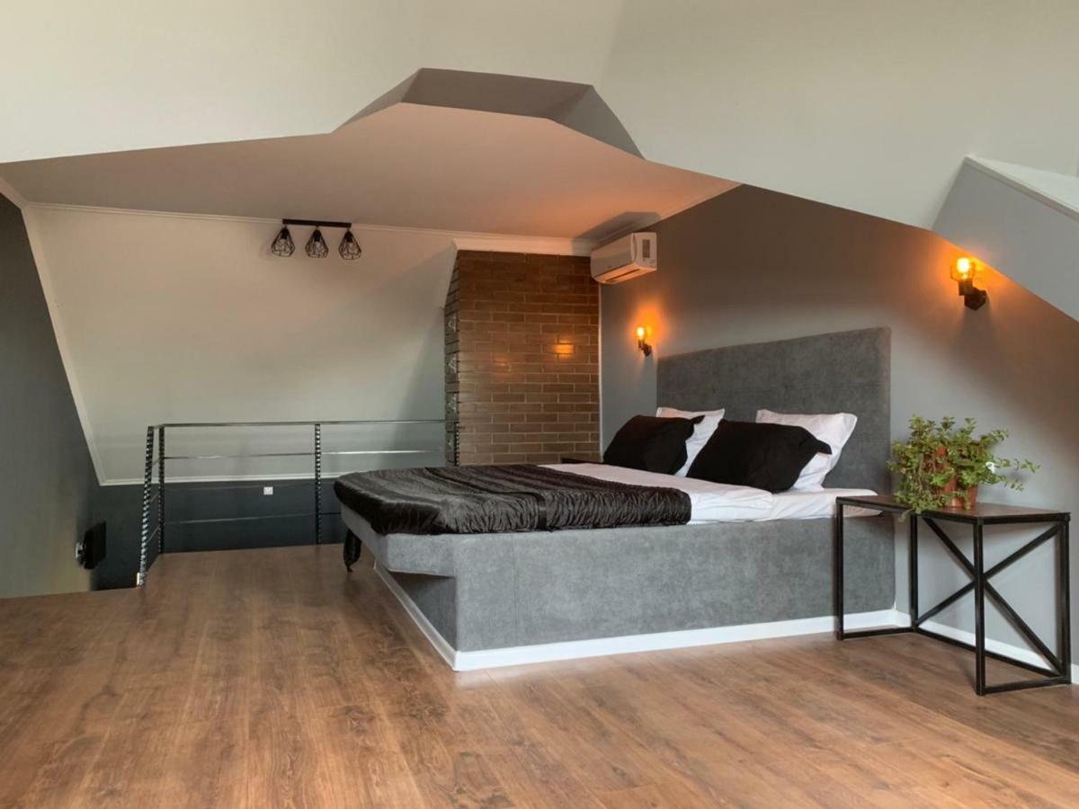 Beregynya Motel Yuzhnoukrainsk Buitenkant foto
