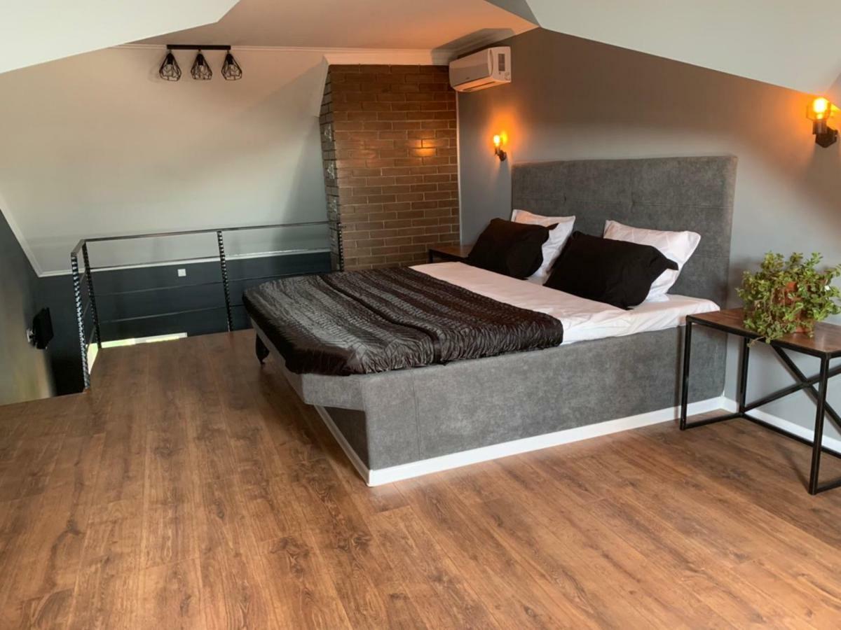 Beregynya Motel Yuzhnoukrainsk Buitenkant foto