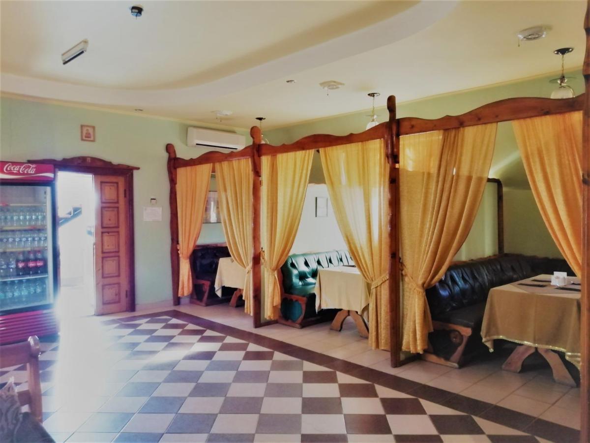 Beregynya Motel Yuzhnoukrainsk Buitenkant foto