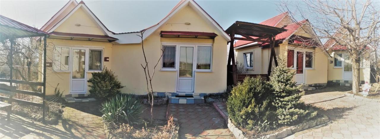 Beregynya Motel Yuzhnoukrainsk Buitenkant foto